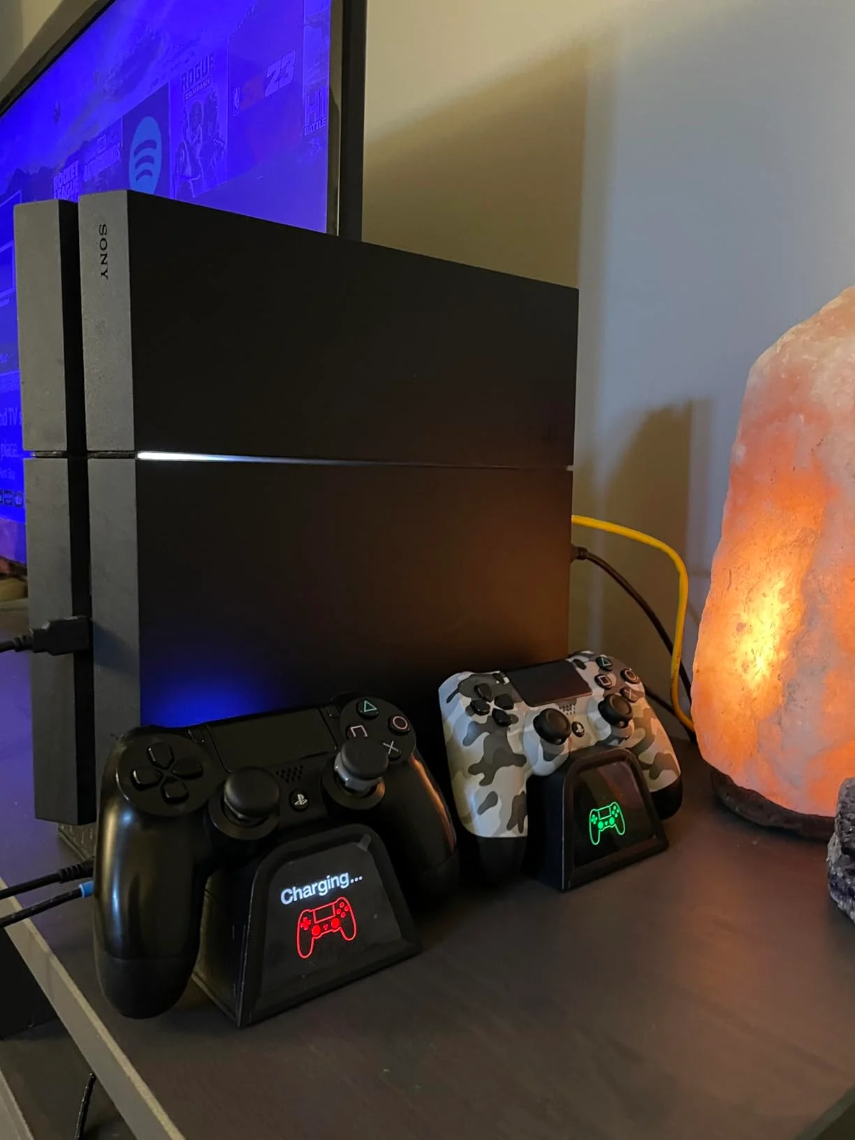 OIVO PS4 Stand Cooling Fan Station Review