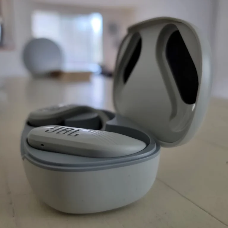 JBL Endurance Peak 3 Wireless Earbuds Review