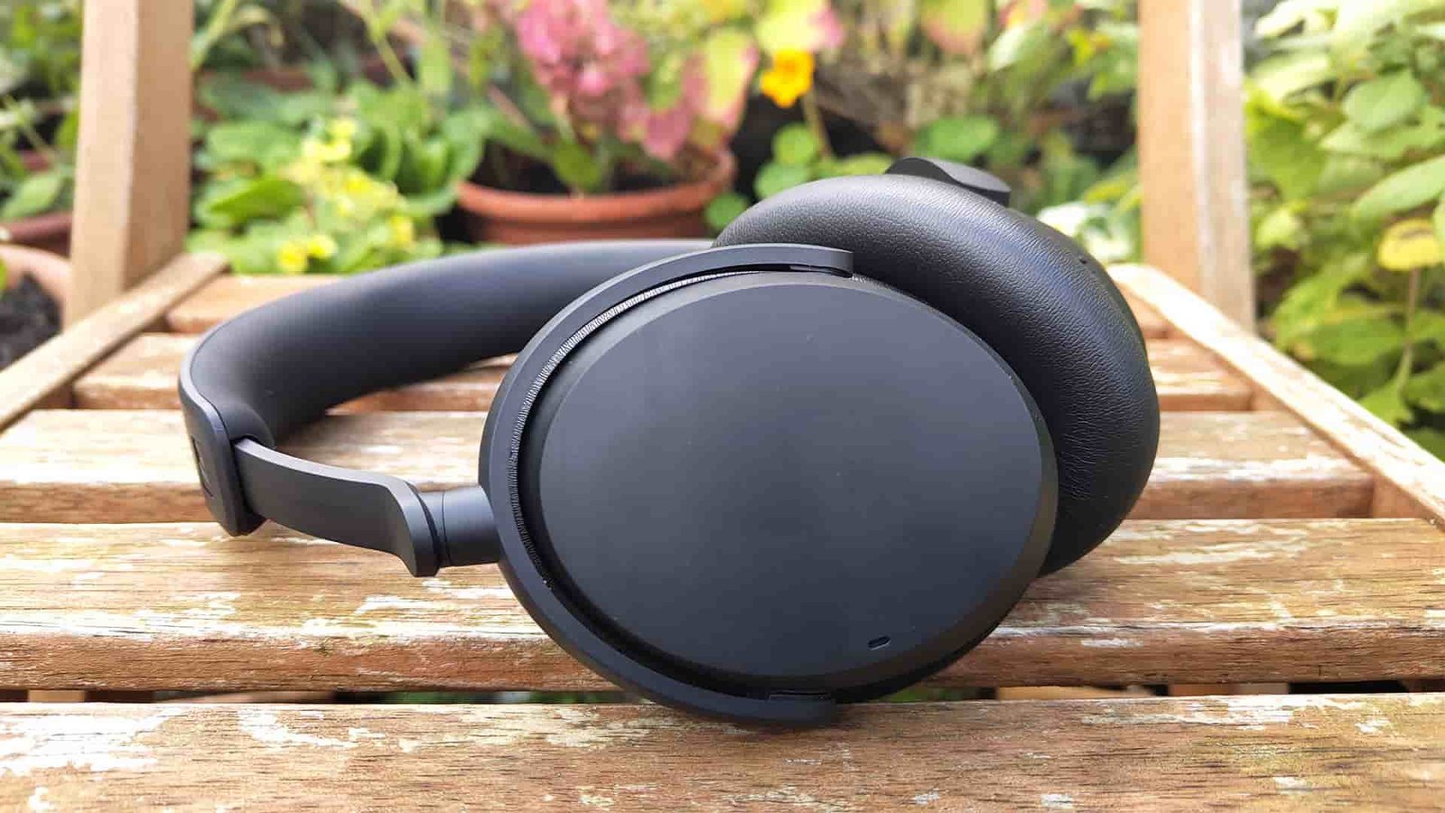 Sennheiser Accentum Wireless