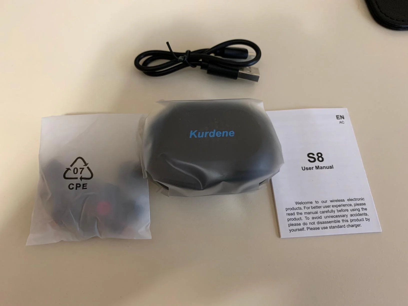 Kurdene Wireless Earbuds S8 Packaging Accessories