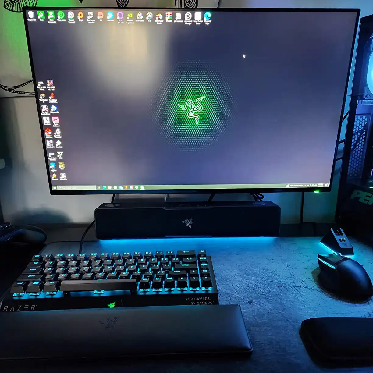 Razer Leviathan V2 Pro