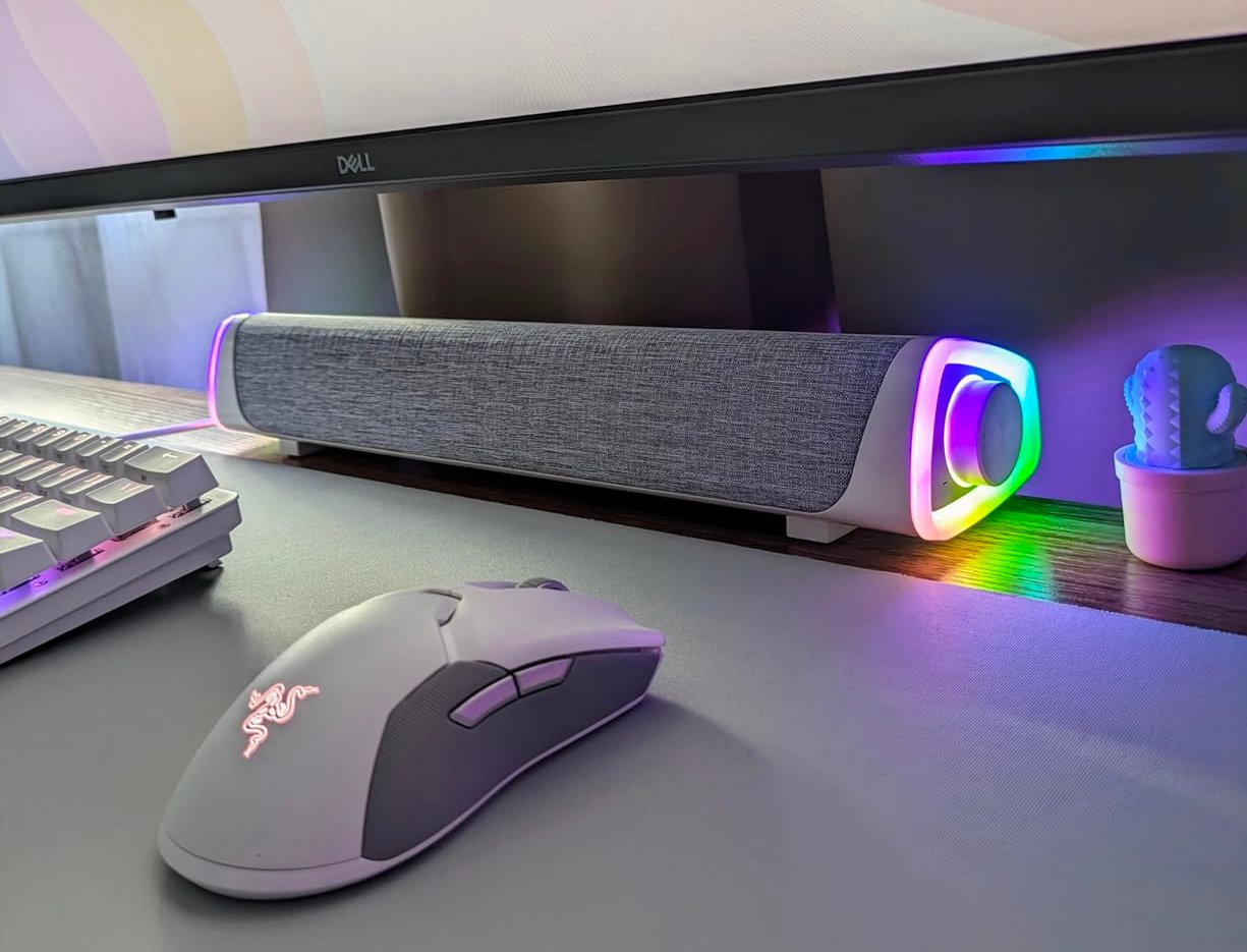 Soundbar vs Speakers on PC Desks